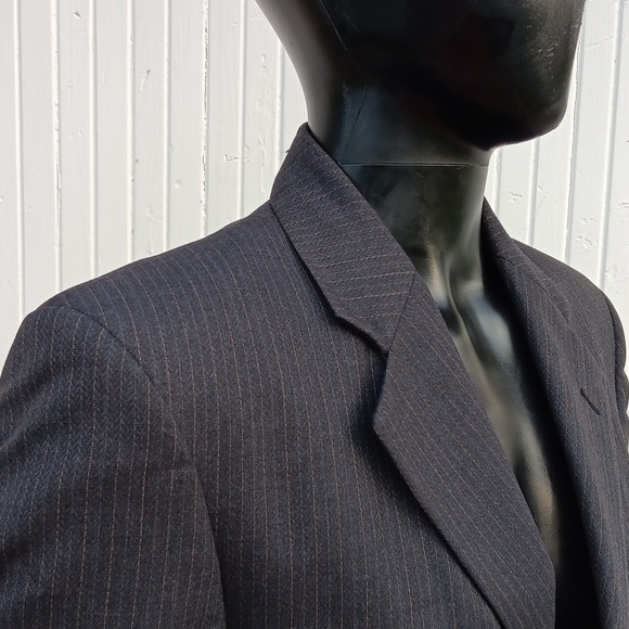 Oleg Cassini Men's Vintage Pin Stripe (3) Button Luxury Blazer - Picture 8 of 16